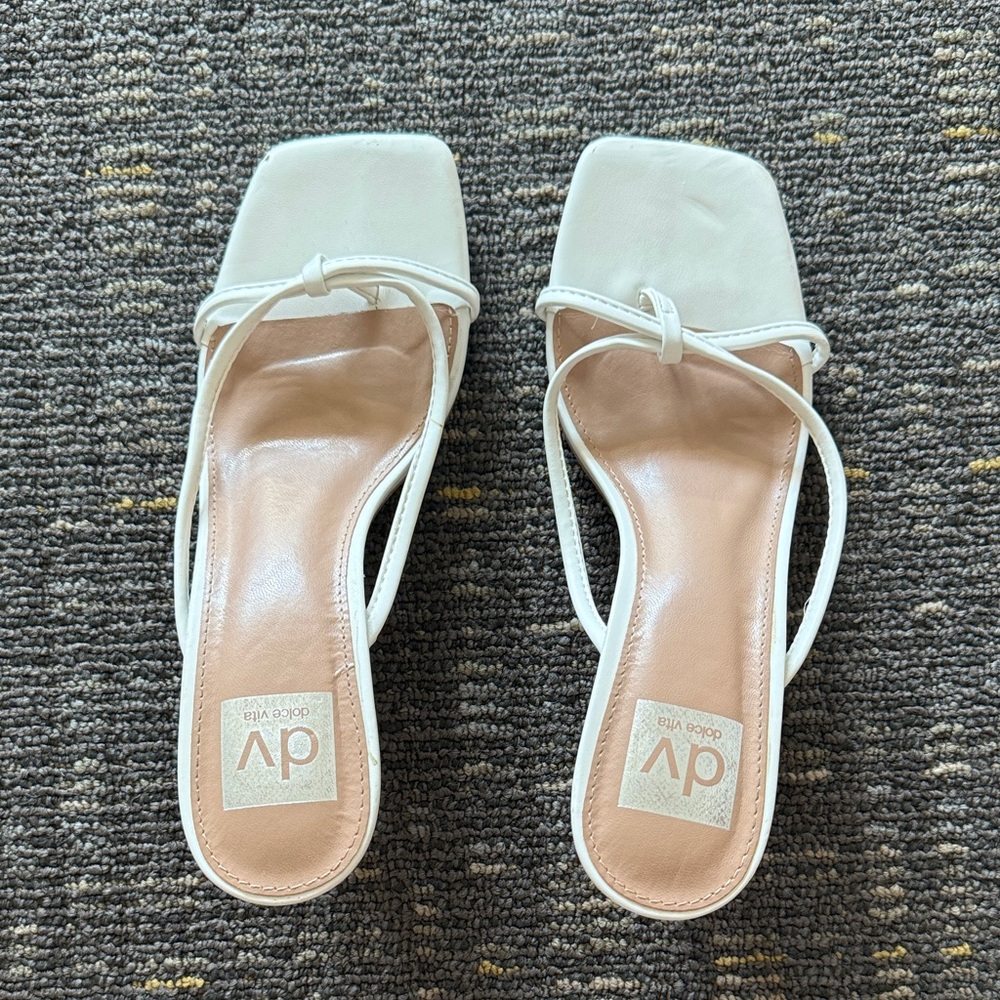 DV by Dolce Vita Women's WhiteSandals